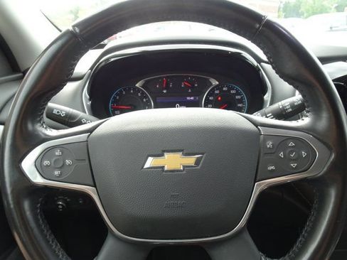 Used 2020 Chevrolet Traverse LT FWD image 21