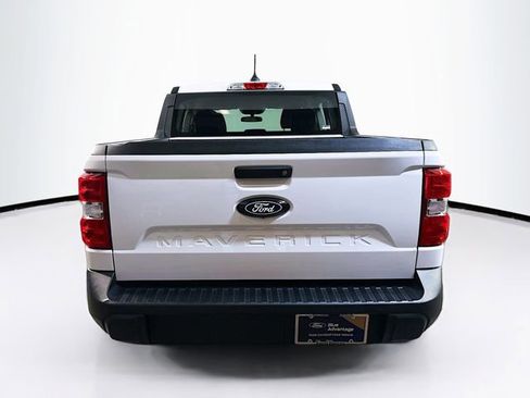 Certified 2025 Ford Maverick XL w/ Equipment Group 101A image 10