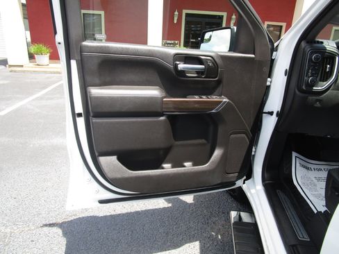 Used 2021 Chevrolet Silverado 1500 LT image 20