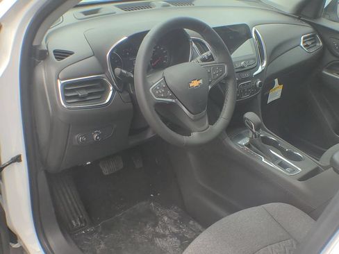 Used 2023 Chevrolet Equinox LT FWD image 10