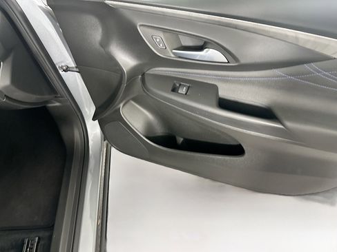 Used 2024 Buick Envista Sport Touring w/ Convenience I Package image 31