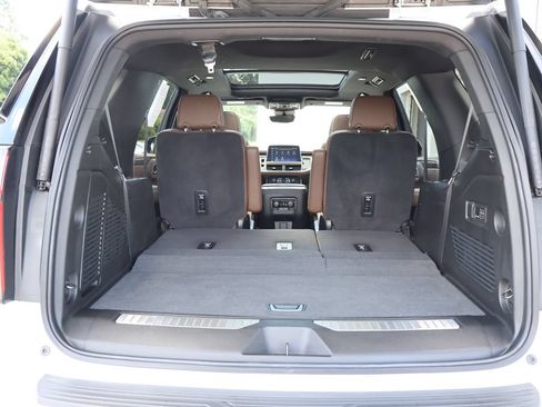 Certified 2024 Chevrolet Tahoe High Country AWD/4WD image 36