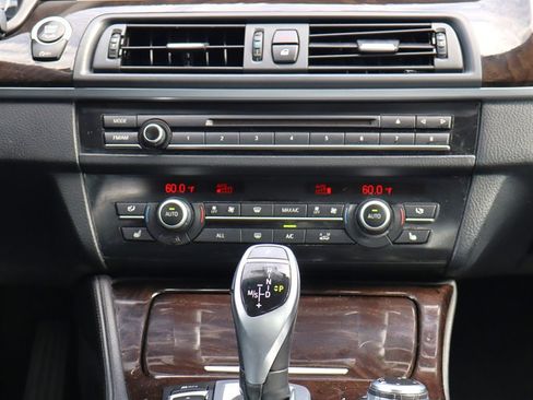 Used 2013 BMW 535i Sedan RWD image 12