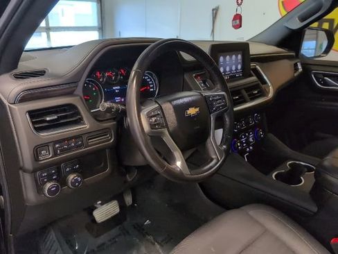 Used 2022 Chevrolet Suburban LS w/ Driver Alert Package AWD/4WD image 9