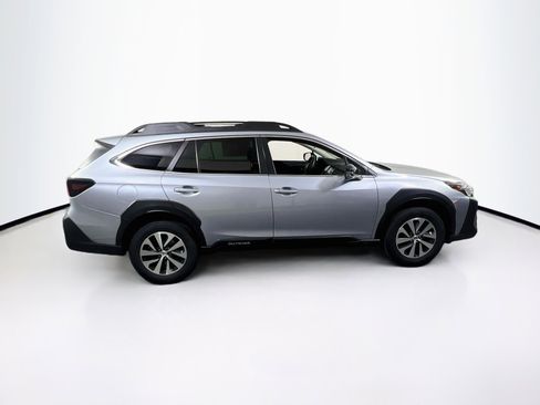 Used 2023 Subaru Outback Premium AWD/4WD image 4