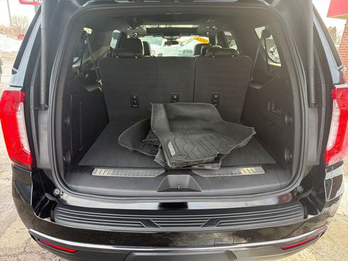 Used 2023 GMC Yukon XL AT4 w/ Technology Package image 25