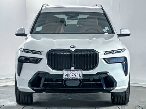 Used 2026 BMW X7 xDrive40i w/ Executive Package image 10