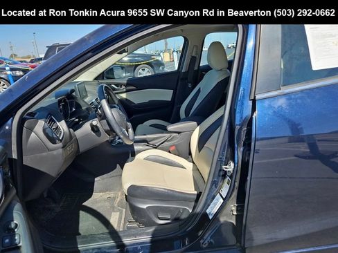 Used 2014 MAZDA MAZDA3 s Grand Touring w/ Technology Package FWD image 7