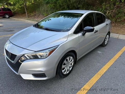 Used 2020 Nissan Versa S FWD image 22
