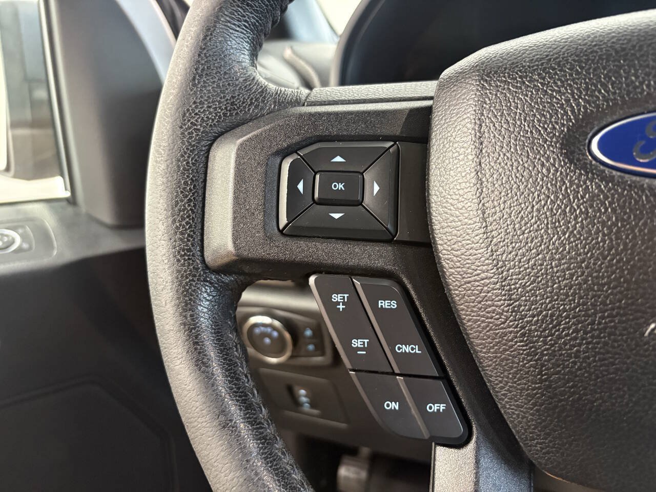Used 2016 Ford F150 XLT w/ Equipment Group 302A Luxury AWD/4WD image 19