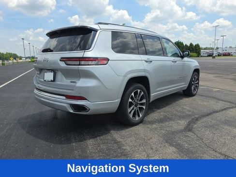 Used 2021 Jeep Grand Cherokee L Overland w/ Luxury Tech Group IV AWD/4WD image 3