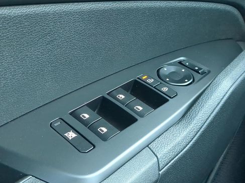 New 2026 Kia Sportage LX image 21