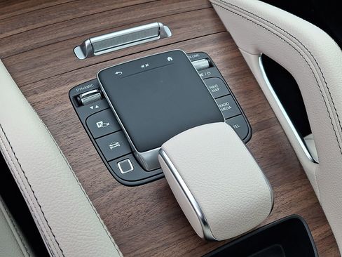 New 2026 Mercedes-Benz GLE 450 4MATIC image 17