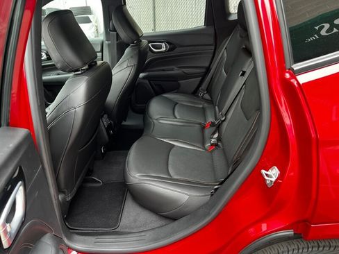 Used 2022 Jeep Compass Limited AWD/4WD image 19