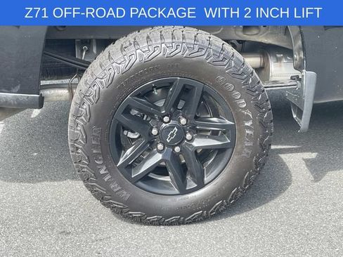 Used 2025 Chevrolet Silverado 1500 Custom Trail Boss AWD/4WD image 8
