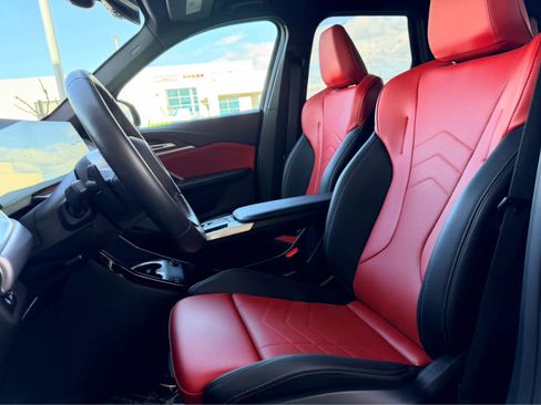 Used 2025 BMW X1 xDrive28i w/ Premium Package image 13