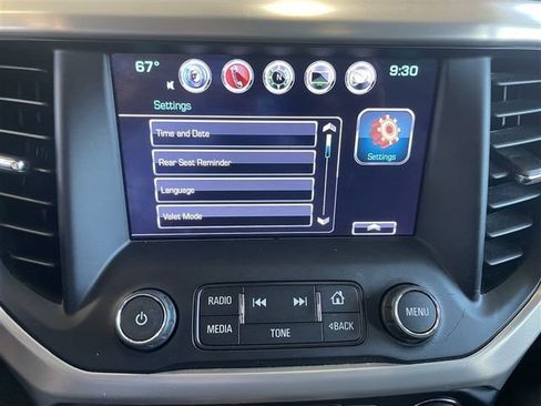 Used 2017 GMC Acadia Denali w/ Technology Package AWD/4WD image 22