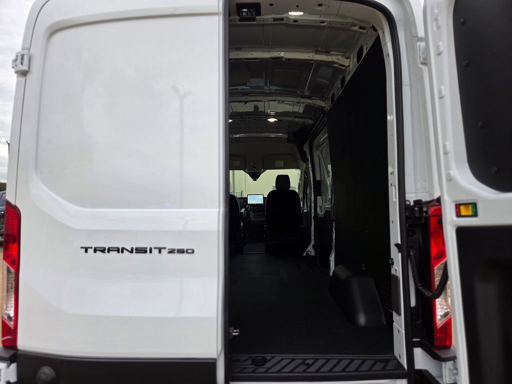New 2026 Ford Transit 250 148 Medium Roof w/ Load Area Protection Package RWD image 14