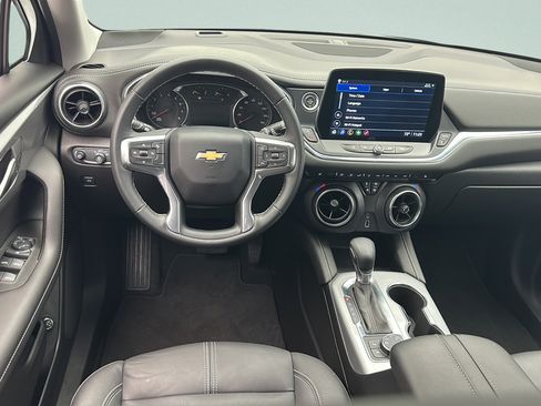 Used 2024 Chevrolet Blazer LT AWD/4WD image 11