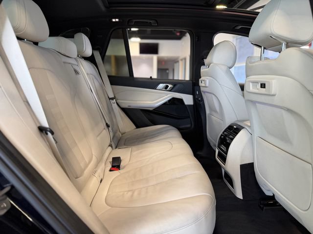 Used 2020 BMW X5 xDrive40i w/ M Sport Package AWD/4WD image 12