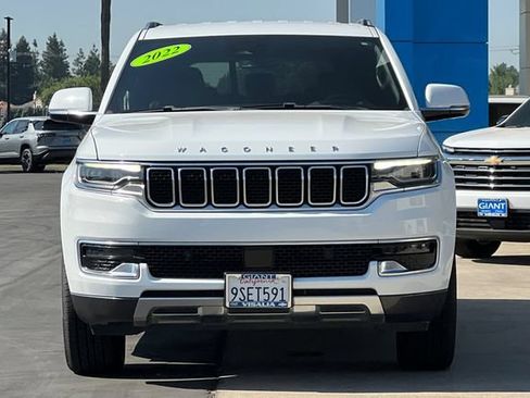 Used 2022 Jeep Wagoneer Series III RWD image 9