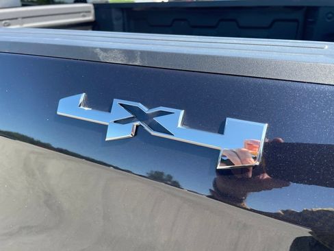 Used 2026 GMC Sierra 1500 SLT w/ SLT Convenience Package AWD/4WD image 6