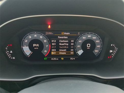 Used 2022 Audi Q3 2.0T Premium Plus w/ Premium Plus Package image 31