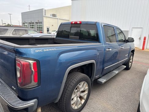 Used 2018 GMC Sierra 1500 SLT w/ Enhanced Driver Alert Package image 5