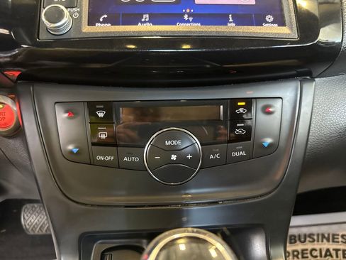 Used 2019 Nissan Sentra SV w/ Special Edition Package FWD image 18