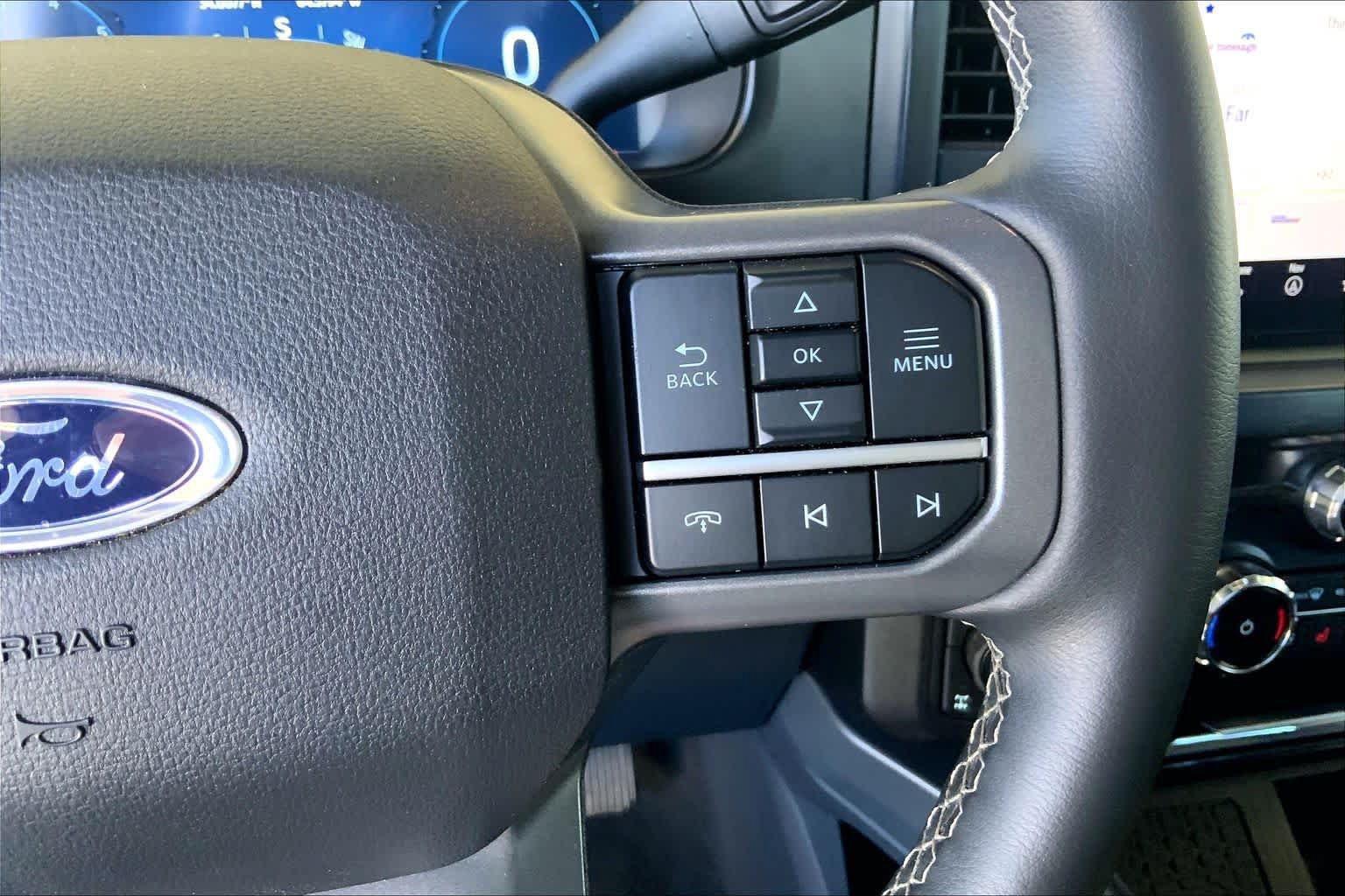 Used 2026 Ford F250 Lariat w/ Tremor Off-Road Package AWD/4WD image 24