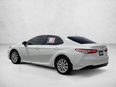 Used 2020 Toyota Camry LE AWD/4WD image 8