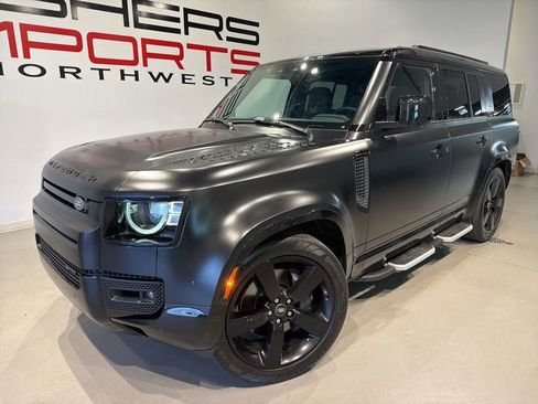 Used 2023 Land Rover Defender 130 X-Dynamic SE AWD/4WD image 2