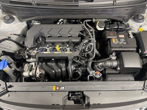 New 2025 Hyundai Venue SEL image 9