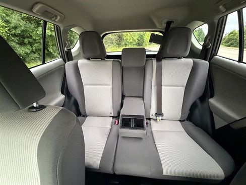 Used 2013 Toyota RAV4 LE FWD image 11