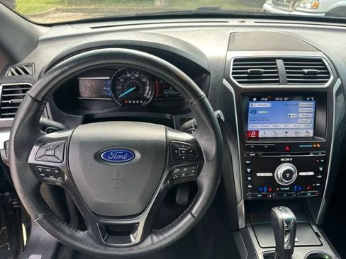Used 2017 Ford Explorer Sport w/ Equipment Group 401A AWD/4WD image 10