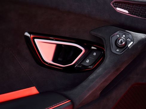 Used 2023 Lamborghini Huracan Tecnica RWD image 39