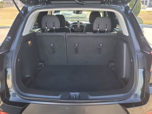 Used 2023 Chevrolet TrailBlazer LT w/ Convenience Package image 8