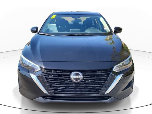 Used 2025 Nissan Sentra SV w/ All-Weather Package image 2