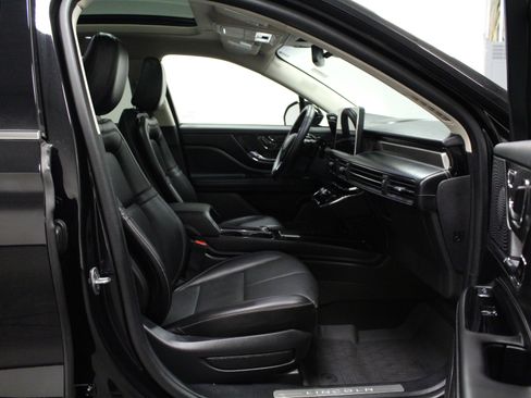 Used 2024 Lincoln Corsair Grand Touring image 16