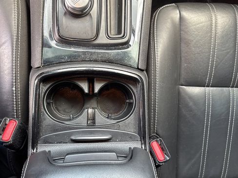 Used 2018 Chrysler 300 S w/ 300S Premium Group image 37