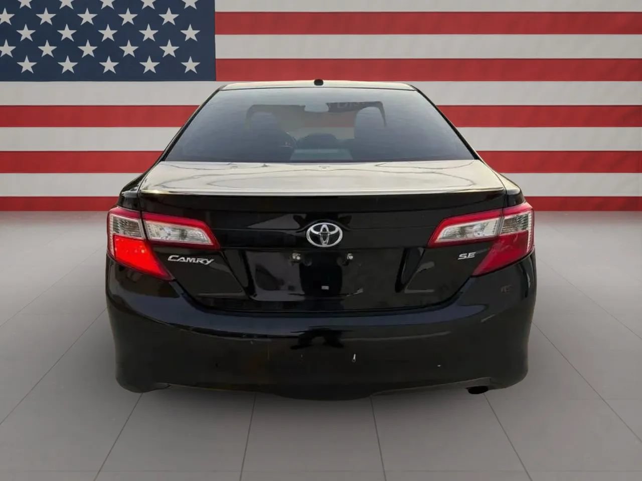 Used 2012 Toyota Camry SE FWD image 7