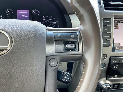 Used 2016 Lexus GX 460 w/ Premium Package AWD/4WD image 24