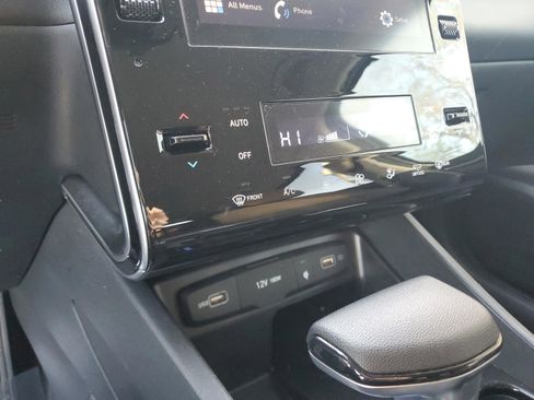 Certified 2024 Hyundai Tucson SEL image 33