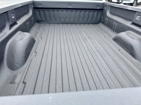 Used 2017 GMC Sierra 1500 2WD Regular Cab image 6