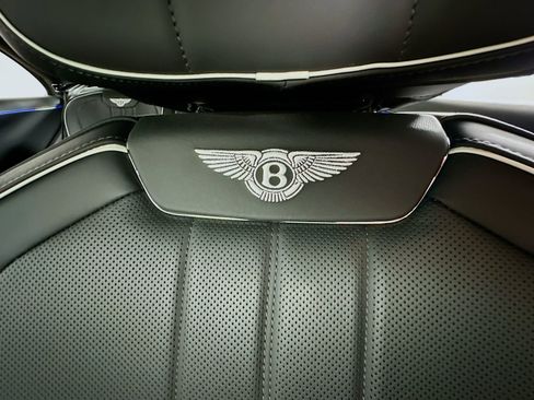 Used 2024 Bentley Flying Spur V8 AWD/4WD image 41