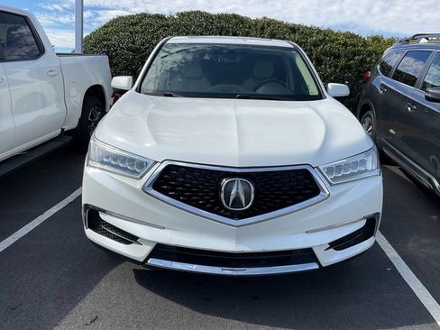 Used 2017 Acura MDX FWD image 2