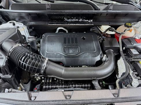 Used 2022 GMC Acadia SLE FWD image 30