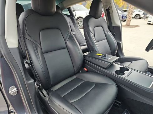 Used 2022 Tesla Model 3 Long Range image 13