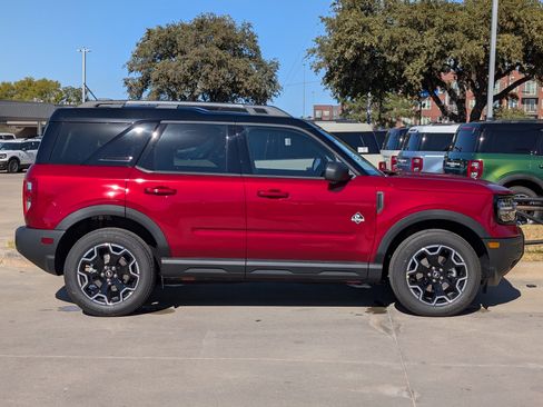 New 2025 Ford Bronco Sport Outer Banks w/ Outer Banks Tech Package+ image 3
