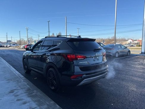 Used 2017 Hyundai Santa Fe Sport image 4
